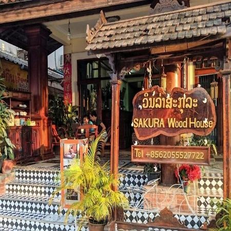 Sakura Wood House Hotel Luangprabang Kültér fotó