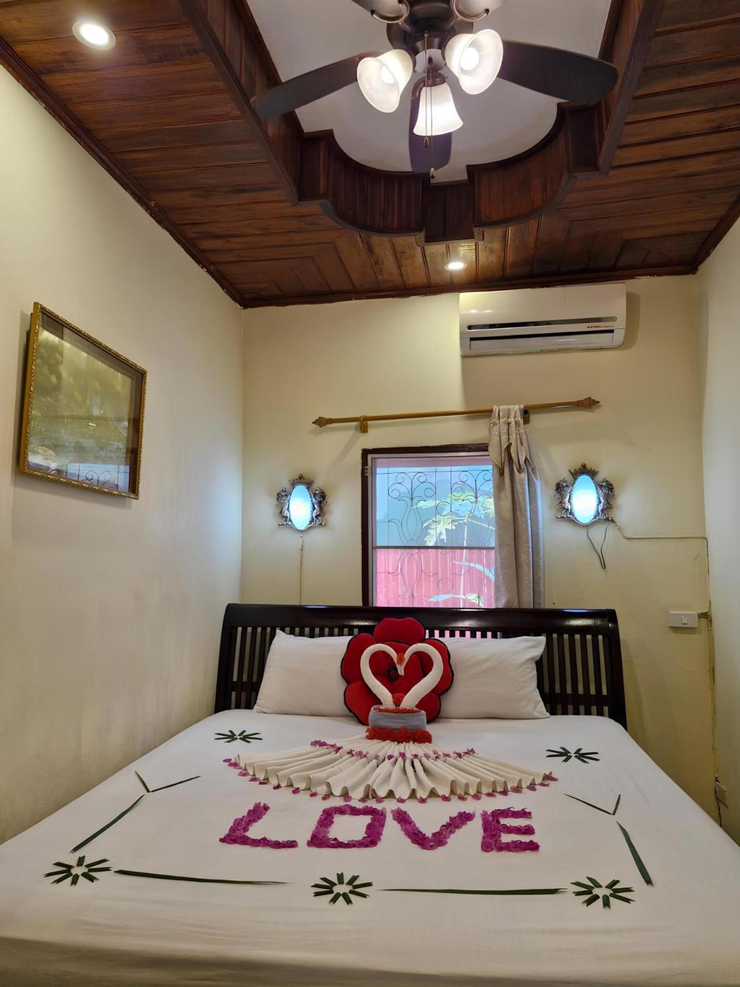 Sakura Wood House Hotel Luangprabang Kültér fotó