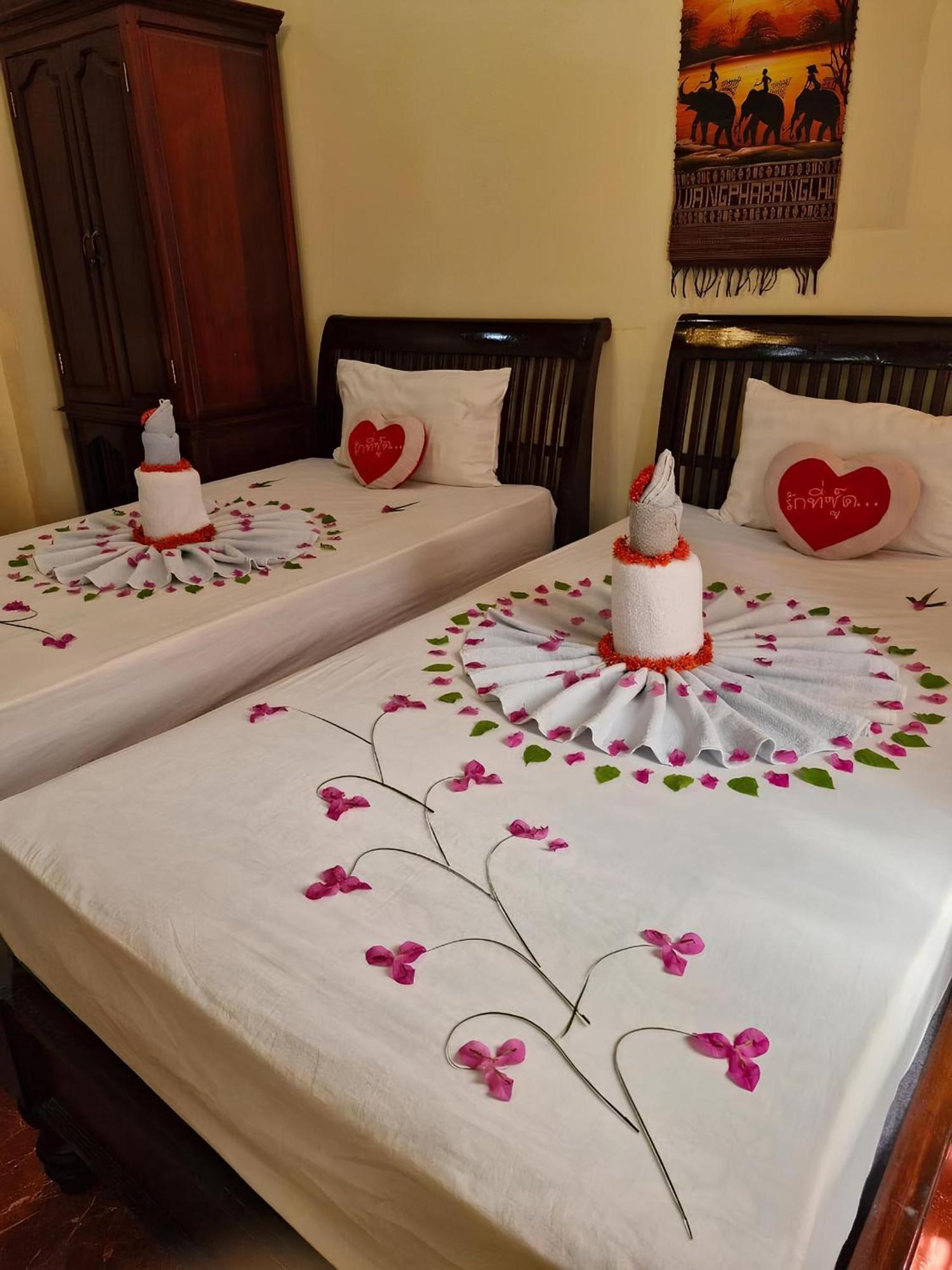 Sakura Wood House Hotel Luangprabang Kültér fotó